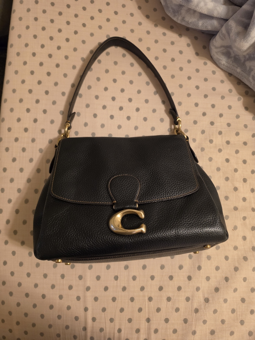 Coach May Black Pebbled Leather Shoulder Bag with Gold Hardware - Picture 7 of 12